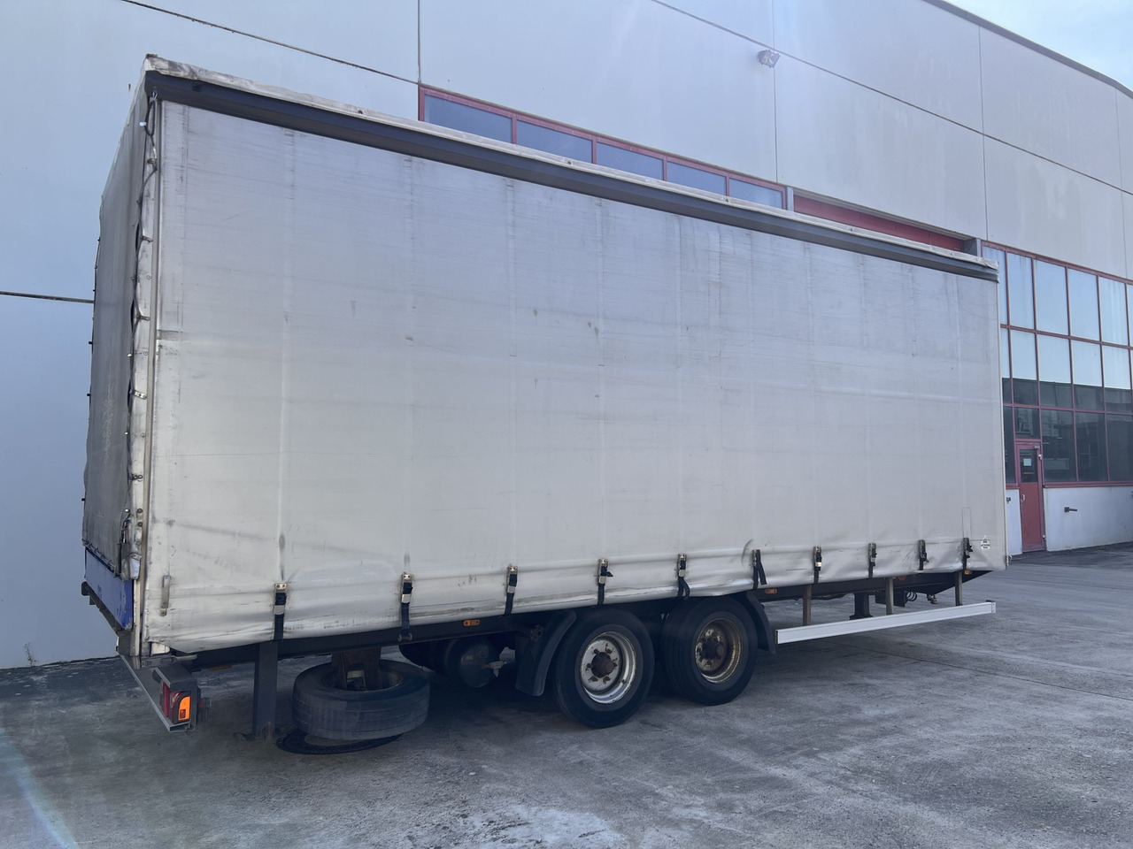 Tang, Karl ZCS 105  Tandem- Planenanhänger - Tentinė priekaba: foto 3 Tang, Karl ZCS 105  Tandem- Planenanhänger - Tentinė priekaba: foto 3