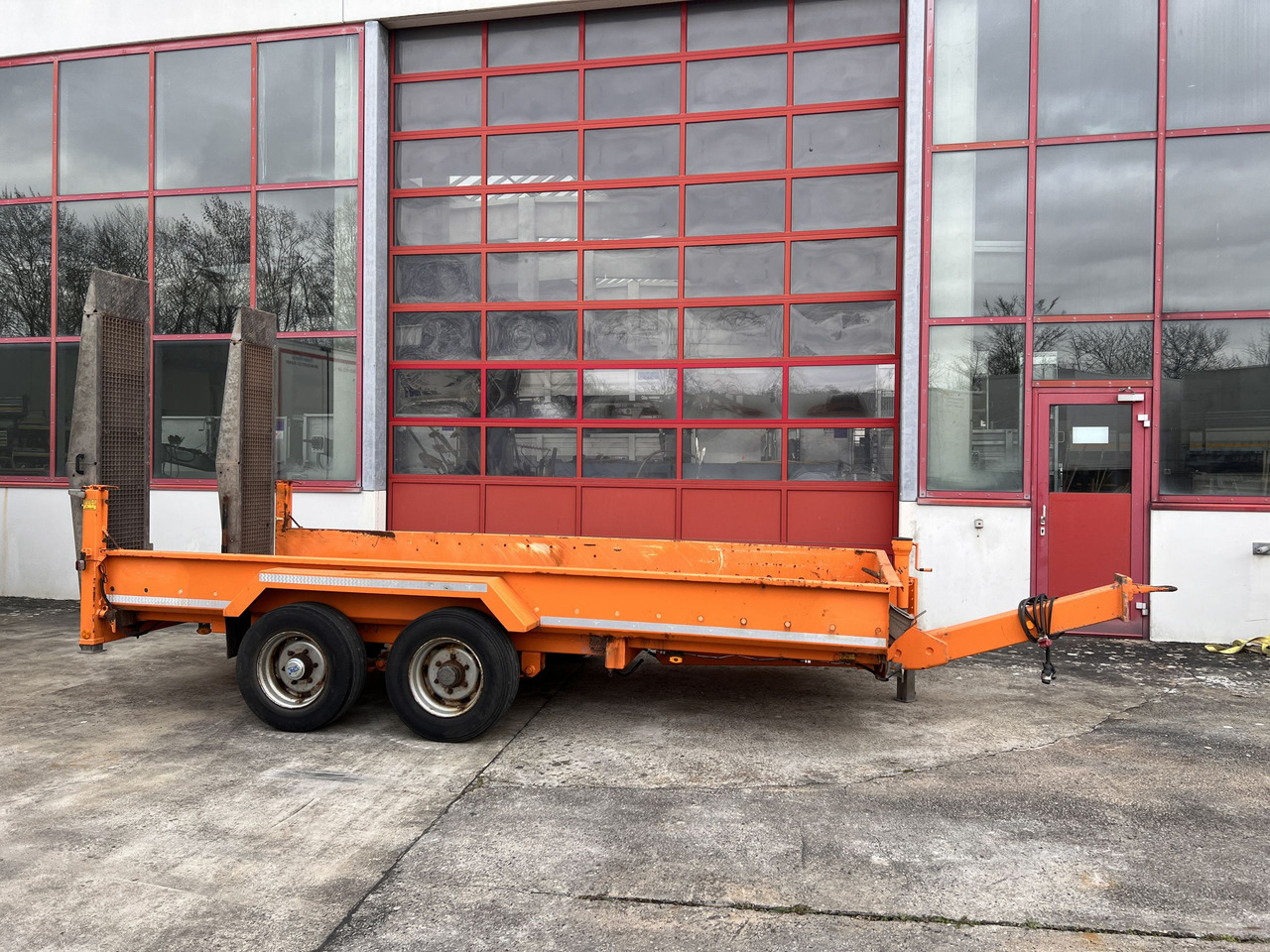 Tt Tandemtieflader - Žemo profilio platforma priekaba: foto 1 Tt Tandemtieflader - Žemo profilio platforma priekaba: foto 1
