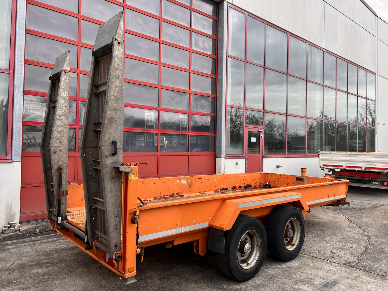 Tt Tandemtieflader - Žemo profilio platforma priekaba: foto 4 Tt Tandemtieflader - Žemo profilio platforma priekaba: foto 4