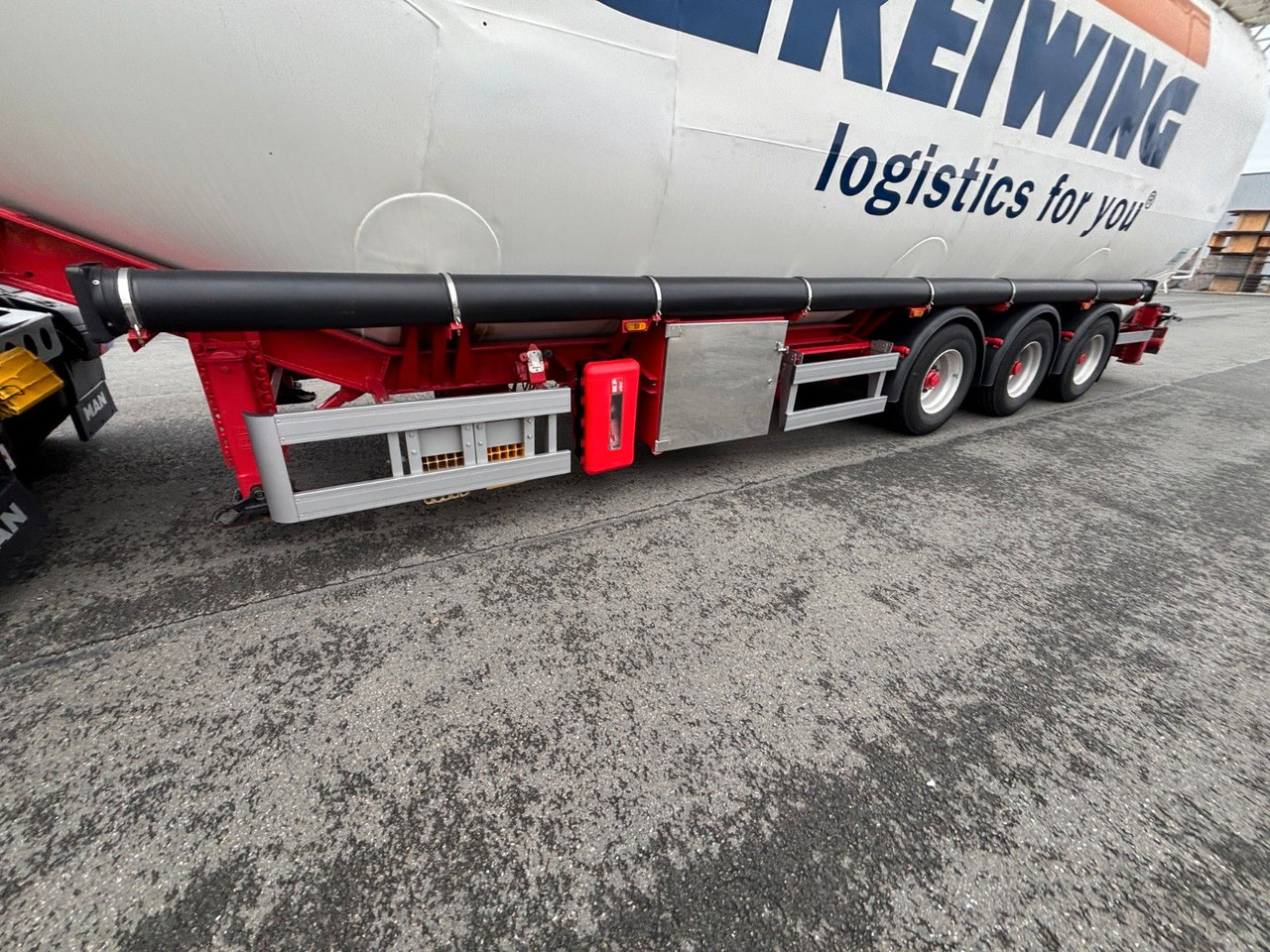 Kässbohrer SSK-90 mit E-Hydraulik - Silo cisterna: foto 4 Kässbohrer SSK-90 mit E-Hydraulik - Silo cisterna: foto 4