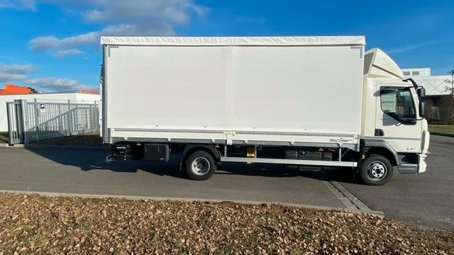 DAF LF 210 8t Pritsche-Plane LBW Tageszulassung DAF FA LF 210 08t Spier Pritsche-Plane - Tentinis sunkvežimis: foto 4 DAF LF 210 8t Pritsche-Plane LBW Tageszulassung DAF FA LF 210 08t Spier Pritsche-Plane - Tentinis sunkvežimis: foto 4