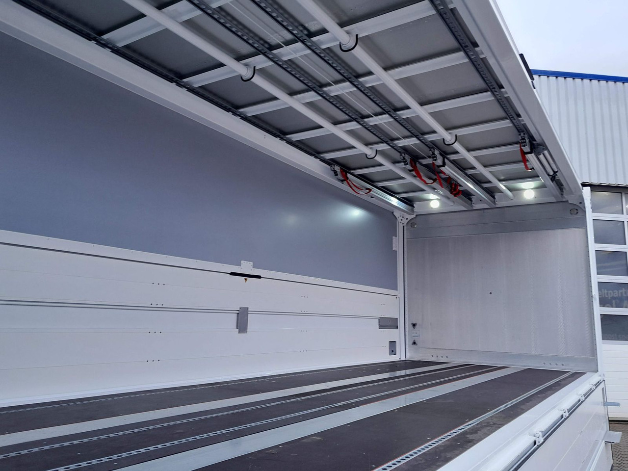 Nauja Važiuoklės sunkvežimis DAF XD 370 Fahrgestell DAF XD 370 Fa Swing-Board-Aufbau: foto 10 Nauja Važiuoklės sunkvežimis DAF XD 370 Fahrgestell DAF XD 370 Fa Swing-Board-Aufbau: foto 10