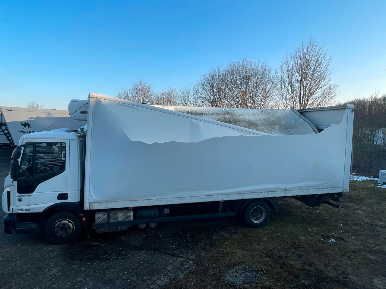 Iveco Eurocargo 75-190 - Furgonas su krovinių dėže: foto 1 Iveco Eurocargo 75-190 - Furgonas su krovinių dėže: foto 1