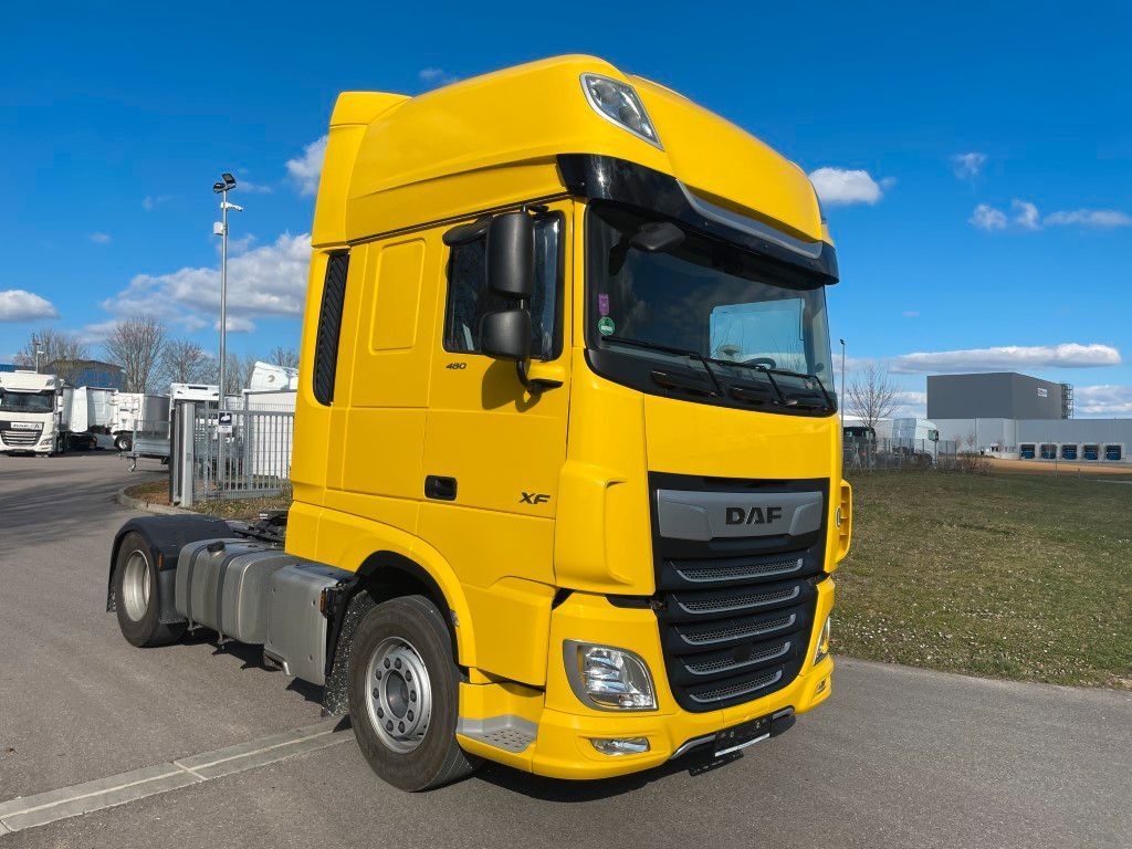 DAF FT XF 480 SSC, 2x Alutank, ZF-Intarder - Vilkikas: foto 1 DAF FT XF 480 SSC, 2x Alutank, ZF-Intarder - Vilkikas: foto 1