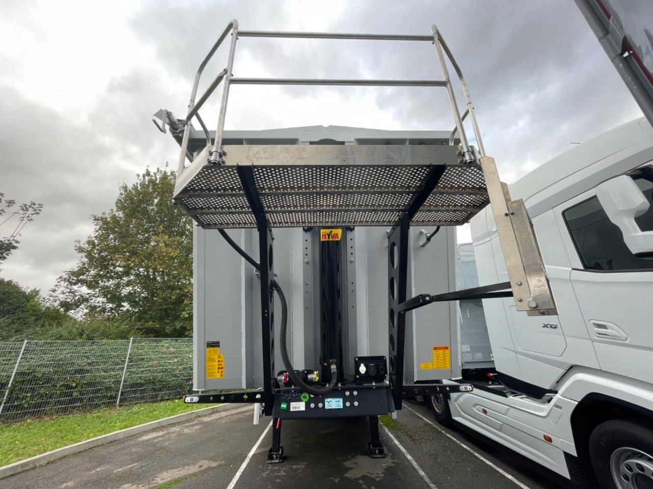Wielton Bulk Master 51 cbm 3-Achs Alukipper Wielton Bulk Master 51 cbm 3-Achs Alukipper - Savivartis puspriekabė: foto 2 Wielton Bulk Master 51 cbm 3-Achs Alukipper Wielton Bulk Master 51 cbm 3-Achs Alukipper - Savivartis puspriekabė: foto 2