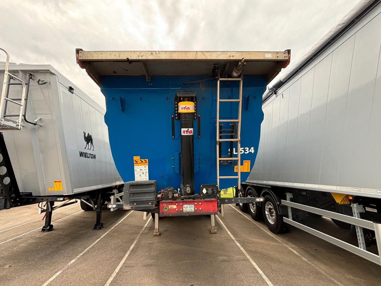 Wielton Strong Master 3-Achs-Kippsattelauflieger 33 cbm Wielton Strong Master 3-Achs-Kippsattelauflieger 33 cbm - Savivartis puspriekabė: foto 4 Wielton Strong Master 3-Achs-Kippsattelauflieger 33 cbm Wielton Strong Master 3-Achs-Kippsattelauflieger 33 cbm - Savivartis puspriekabė: foto 4