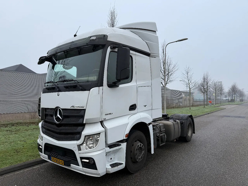 Mercedes-Benz Actros 1940 - Vilkikas: foto 1 Mercedes-Benz Actros 1940 - Vilkikas: foto 1