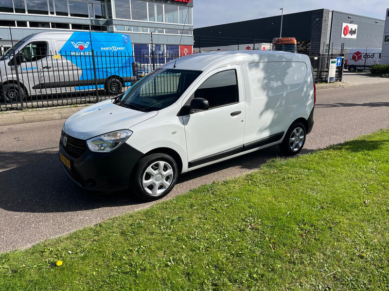 Dacia Dokker 1.5 dci 75 pk Euro 6 - Mažas furgonas: foto 1 Dacia Dokker 1.5 dci 75 pk Euro 6 - Mažas furgonas: foto 1
