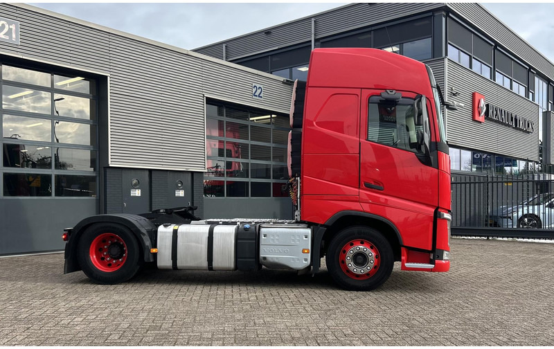 Volvo FH - Vilkikas: foto 2 Volvo FH - Vilkikas: foto 2