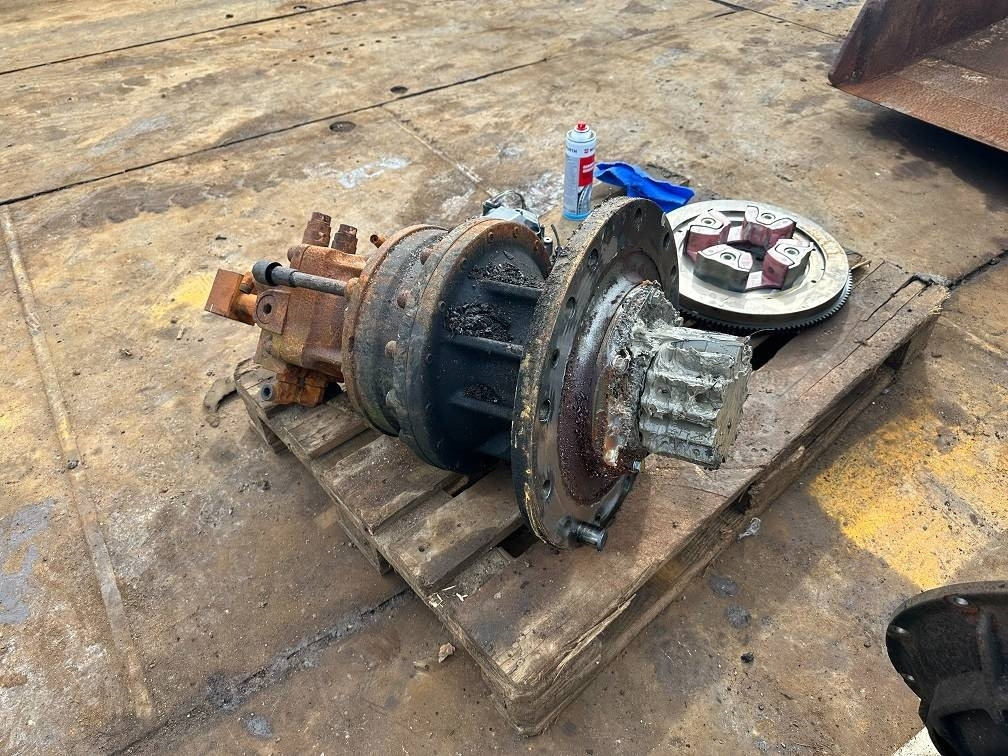 CAT 323 swing motor 515-6105 378-9516 - Hidraulika - Statybinė technika: foto 1 CAT 323 swing motor 515-6105 378-9516 - Hidraulika - Statybinė technika: foto 1