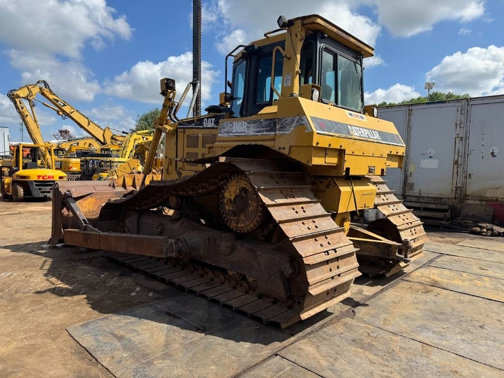 CAT D 6 R LGP - Buldozeris: foto 3 CAT D 6 R LGP - Buldozeris: foto 3