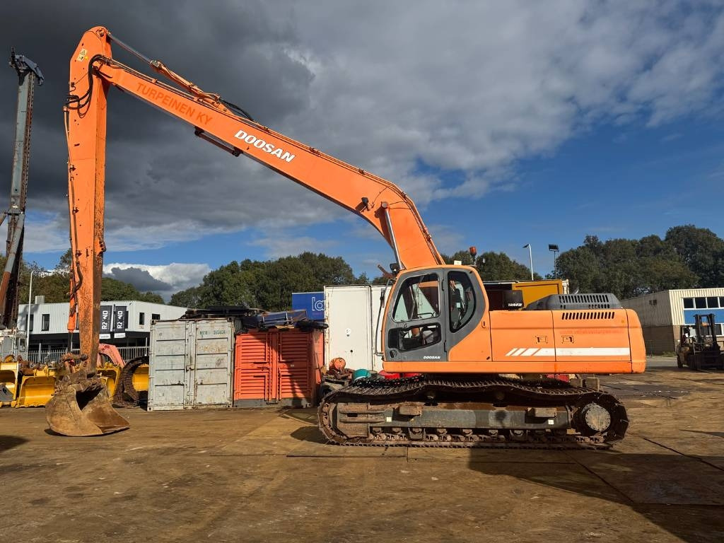 Doosan DX 300 LC ( 4.690 original hours 18M long reach ) - Ekskavatorius: foto 1 Doosan DX 300 LC ( 4.690 original hours 18M long reach ) - Ekskavatorius: foto 1