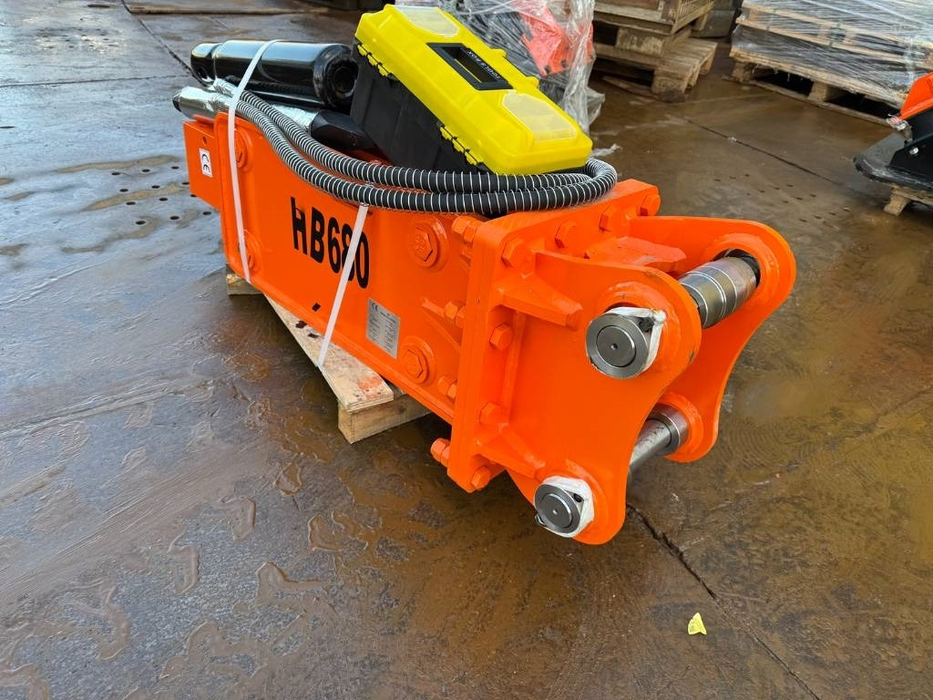HB 680 hammer 4.5/6 ton - Hidraulinis kūjis - Statybinė technika: foto 2 HB 680 hammer 4.5/6 ton - Hidraulinis kūjis - Statybinė technika: foto 2