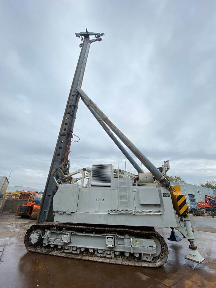 Hitachi KH 150-3 - Polių kalimo mašina: foto 5 Hitachi KH 150-3 - Polių kalimo mašina: foto 5