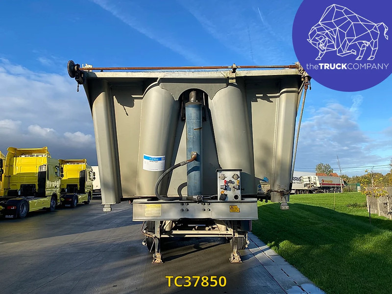 Benalu - Savivartis puspriekabė: foto 4 Benalu - Savivartis puspriekabė: foto 4