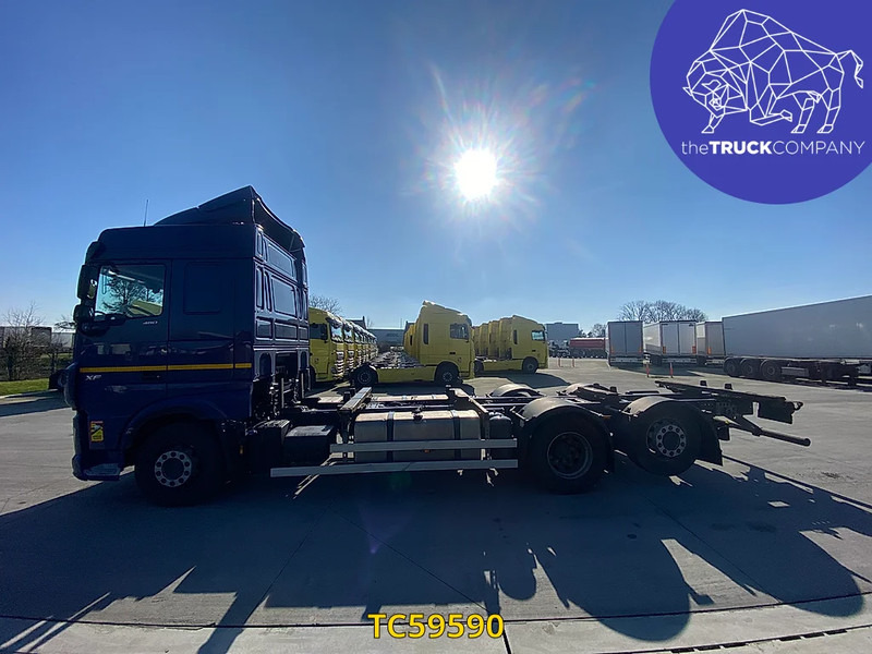 DAF XF Euro6 480 - Konteineris-vežimus/ Sukeisti kūną sunkvežimis: foto 2 DAF XF Euro6 480 - Konteineris-vežimus/ Sukeisti kūną sunkvežimis: foto 2