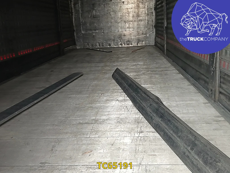 Fruehauf - Tentinė priekaba: foto 3 Fruehauf - Tentinė priekaba: foto 3