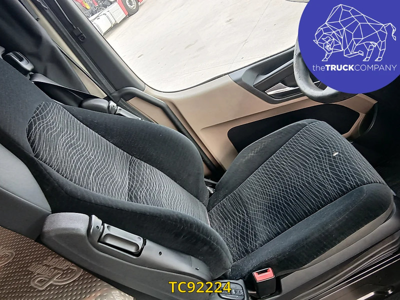 Mercedes-Benz Actros 2548 - Tentinis sunkvežimis: foto 4 Mercedes-Benz Actros 2548 - Tentinis sunkvežimis: foto 4