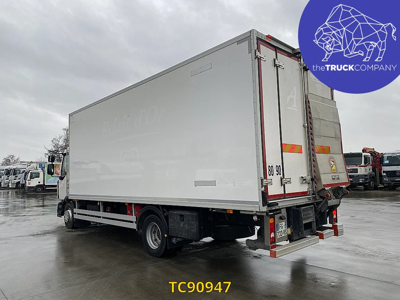 Renault D 210 - Refrižeratorius sunkvežimis: foto 3 Renault D 210 - Refrižeratorius sunkvežimis: foto 3