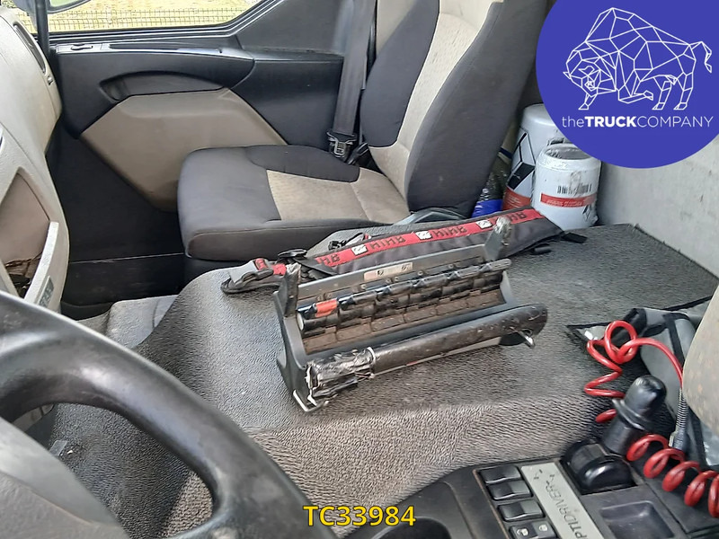 Renault Kerax 380 - Platforminis/ Bortinis sunkvežimis: foto 3 Renault Kerax 380 - Platforminis/ Bortinis sunkvežimis: foto 3