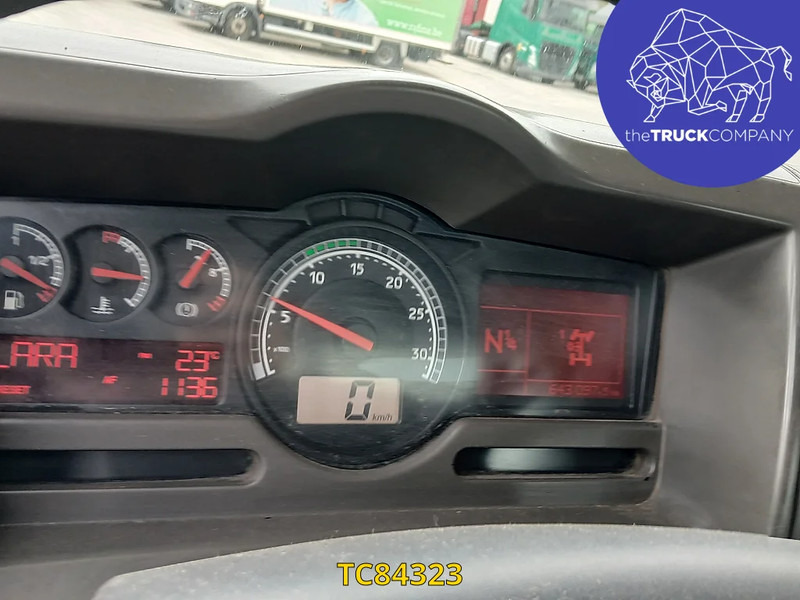 Renault Kerax - Konteineris-vežimus/ Sukeisti kūną sunkvežimis: foto 4 Renault Kerax - Konteineris-vežimus/ Sukeisti kūną sunkvežimis: foto 4