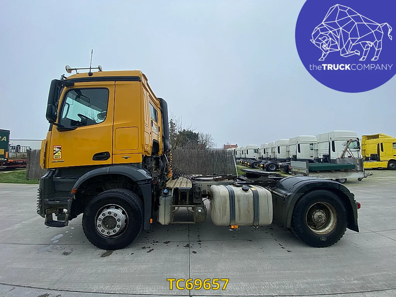Mercedes-Benz Arocs 2048 - Vilkikas: foto 2 Mercedes-Benz Arocs 2048 - Vilkikas: foto 2