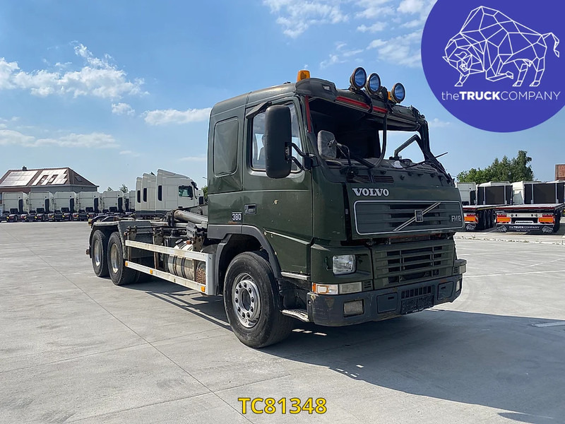 Volvo FH 380 - Konteineris-vežimus/ Sukeisti kūną sunkvežimis: foto 2 Volvo FH 380 - Konteineris-vežimus/ Sukeisti kūną sunkvežimis: foto 2