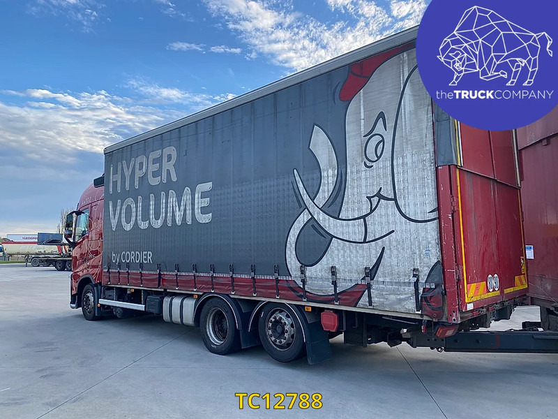 Volvo FH 500 - Tentinis sunkvežimis: foto 2 Volvo FH 500 - Tentinis sunkvežimis: foto 2