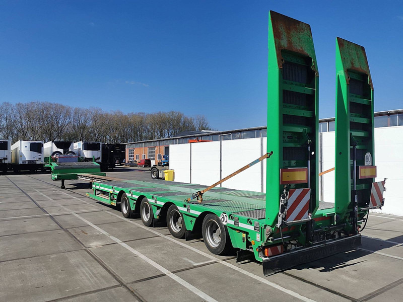 Faymonville 4 AXLE LOW BED EXTENDABLE RAMPS - Žemo profilio platforma puspriekabė: foto 5 Faymonville 4 AXLE LOW BED EXTENDABLE RAMPS - Žemo profilio platforma puspriekabė: foto 5