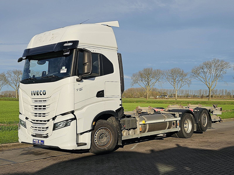 Iveco S-WAY AS260S46 6x2*4 LNG GAS - Konteineris-vežimus/ Sukeisti kūną sunkvežimis: foto 2 Iveco S-WAY AS260S46 6x2*4 LNG GAS - Konteineris-vežimus/ Sukeisti kūną sunkvežimis: foto 2