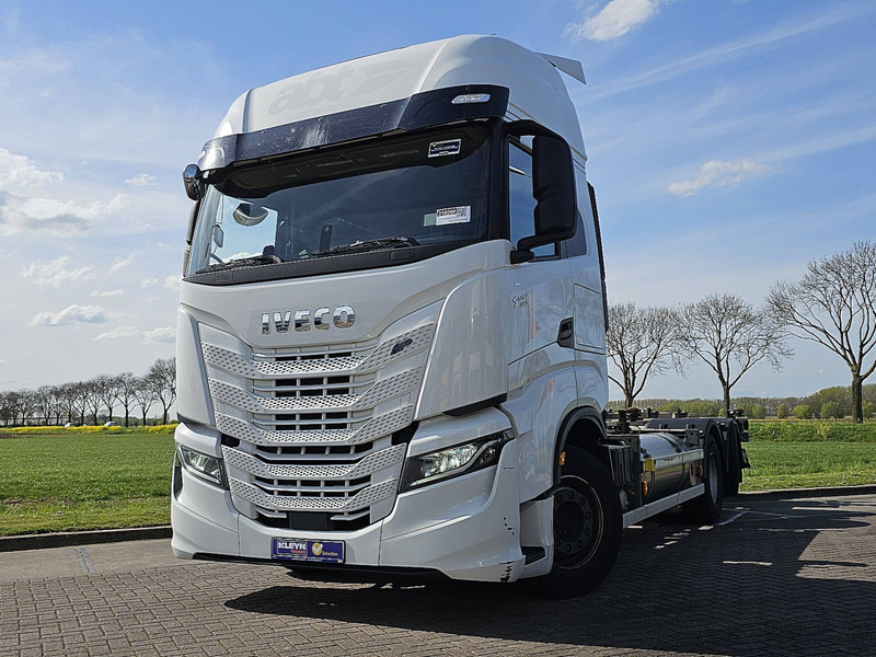 Iveco S-WAY AS260S46 LNG INT. STEERAXLE - Konteineris-vežimus/ Sukeisti kūną sunkvežimis: foto 1 Iveco S-WAY AS260S46 LNG INT. STEERAXLE - Konteineris-vežimus/ Sukeisti kūną sunkvežimis: foto 1