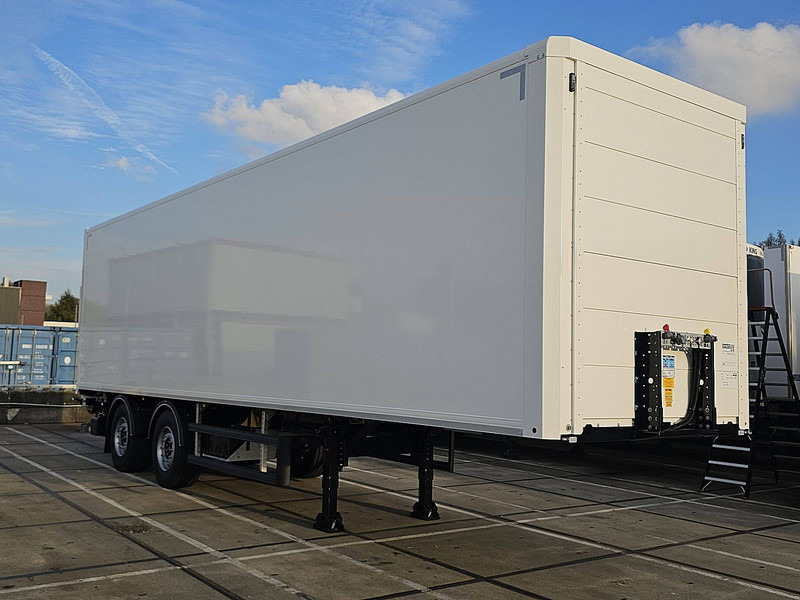 KLEYN TRAILERS TFSH 18 KOFFER - Furgonas puspriekabė: foto 3 KLEYN TRAILERS TFSH 18 KOFFER - Furgonas puspriekabė: foto 3