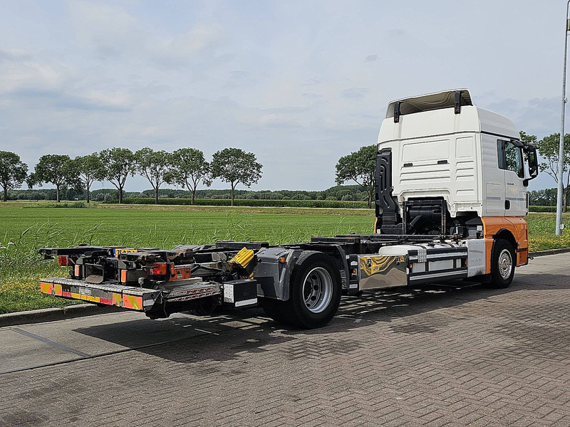 MAN 18.400 TGX XLX 4X2 2T LIFT INT. - Konteineris-vežimus/ Sukeisti kūną sunkvežimis: foto 3 MAN 18.400 TGX XLX 4X2 2T LIFT INT. - Konteineris-vežimus/ Sukeisti kūną sunkvežimis: foto 3