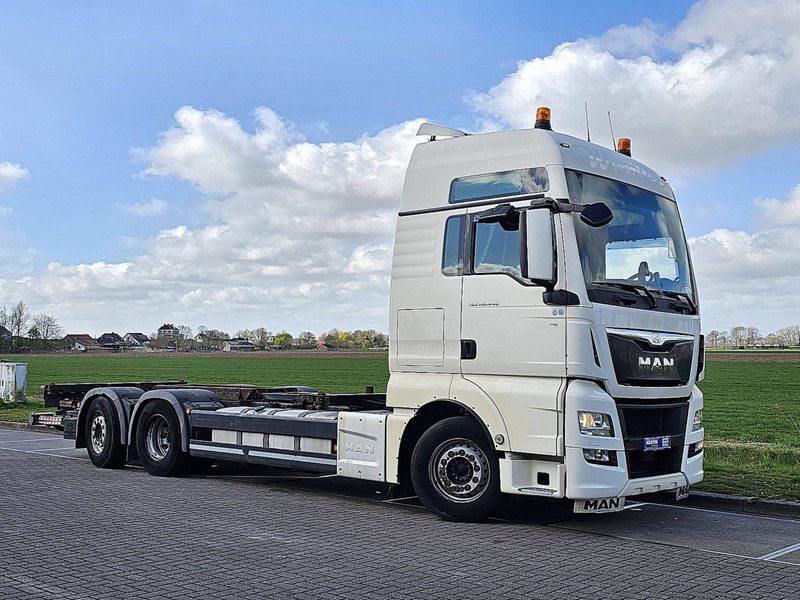 MAN 26.440 TGX XXL 6X2-4 STEER AXLE - Konteineris-vežimus/ Sukeisti kūną sunkvežimis: foto 5 MAN 26.440 TGX XXL 6X2-4 STEER AXLE - Konteineris-vežimus/ Sukeisti kūną sunkvežimis: foto 5
