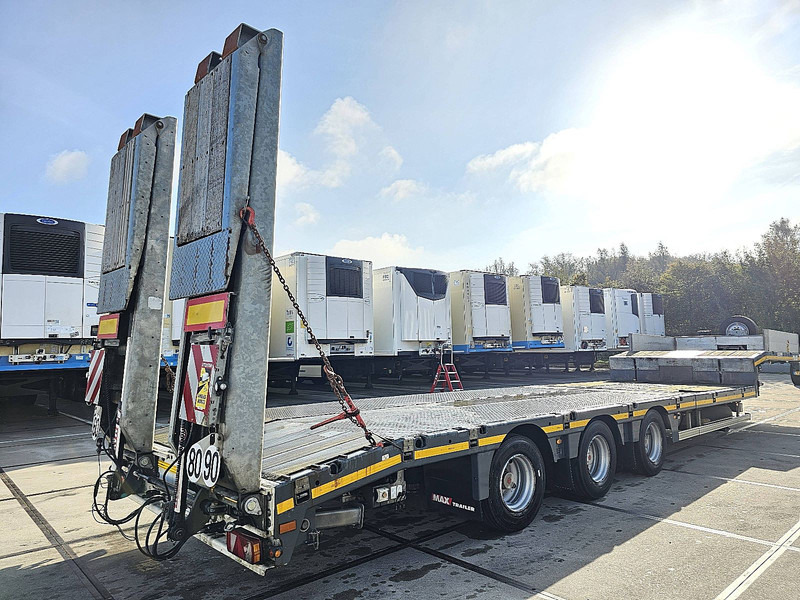 MAXTRAILER F-S43-1AAF Hyd.bed,,whinch&ramp - Žemo profilio platforma puspriekabė: foto 2 MAXTRAILER F-S43-1AAF Hyd.bed,,whinch&ramp - Žemo profilio platforma puspriekabė: foto 2