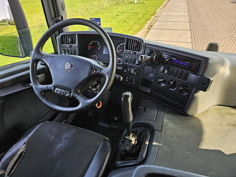 Tentinis sunkvežimis Scania P360 2500 kg lift: foto 8