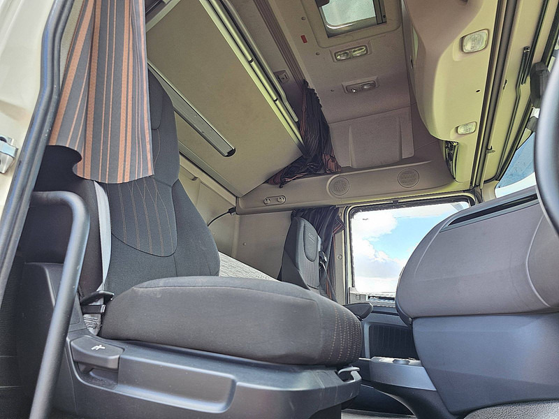 Vilkikas DAF XF 480 SUPERSPACECAB SKIRTS: foto 7