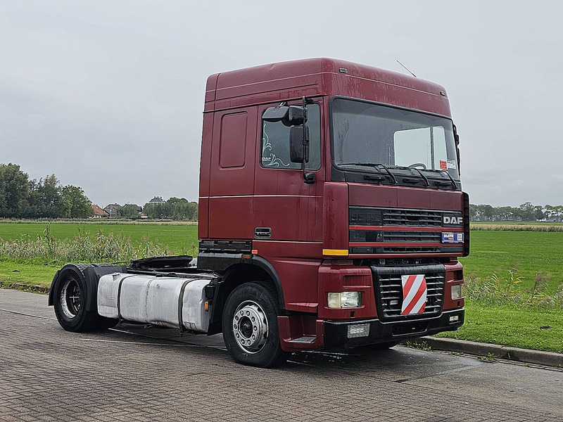DAF XF 95.380 SPACECAB EURO 2 - Vilkikas: foto 5 DAF XF 95.380 SPACECAB EURO 2 - Vilkikas: foto 5
