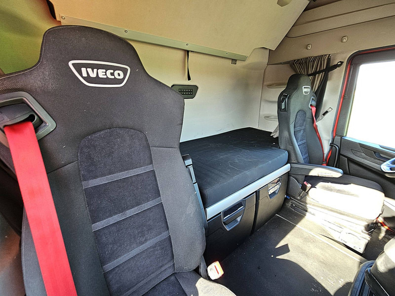 Vilkikas Iveco S-WAY AS440S48 6X2 TWINSTEER S-WAY: foto 15