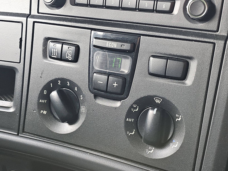 Vilkikas Scania R410 TL RETARDER 2X TANK: foto 11