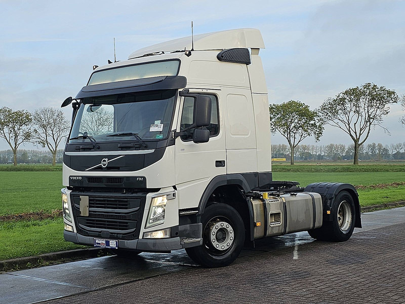 Volvo FM 450 GLOBETROTTER ADR - Vilkikas: foto 2 Volvo FM 450 GLOBETROTTER ADR - Vilkikas: foto 2