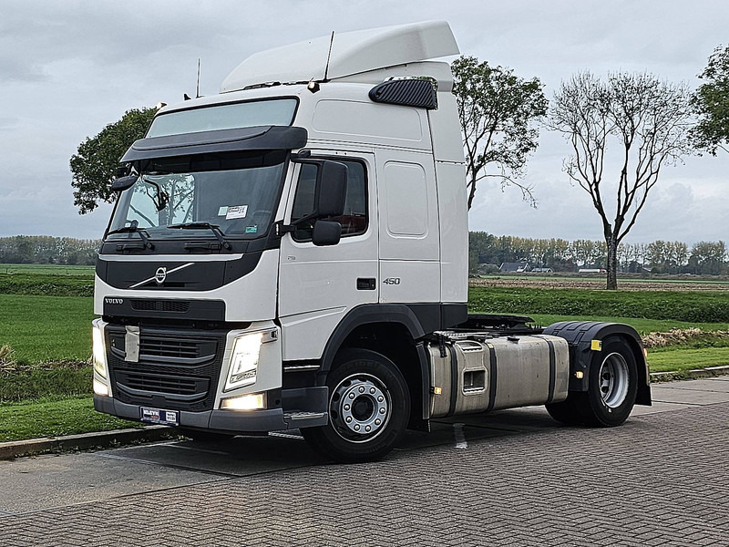 Volvo FM 450 GLOBETROTTER ADR - Vilkikas: foto 2 Volvo FM 450 GLOBETROTTER ADR - Vilkikas: foto 2