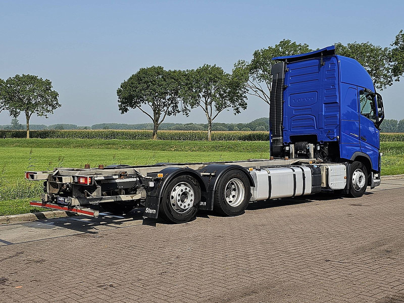 Volvo FH 500 - Konteineris-vežimus/ Sukeisti kūną sunkvežimis: foto 3 Volvo FH 500 - Konteineris-vežimus/ Sukeisti kūną sunkvežimis: foto 3