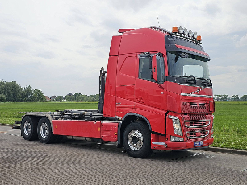 Volvo FH 540 6X4 LIFTING BOOGIE - Hook-lift sunkvežimis: foto 5 Volvo FH 540 6X4 LIFTING BOOGIE - Hook-lift sunkvežimis: foto 5