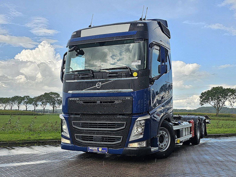 Volvo FH 540 - Konteineris-vežimus/ Sukeisti kūną sunkvežimis: foto 1 Volvo FH 540 - Konteineris-vežimus/ Sukeisti kūną sunkvežimis: foto 1
