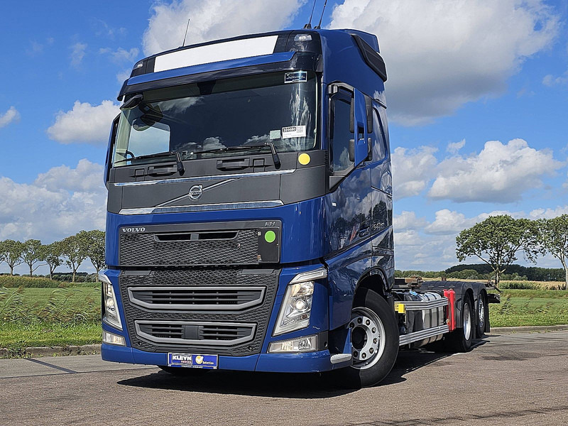 Volvo FH 540 - Konteineris-vežimus/ Sukeisti kūną sunkvežimis: foto 1 Volvo FH 540 - Konteineris-vežimus/ Sukeisti kūną sunkvežimis: foto 1
