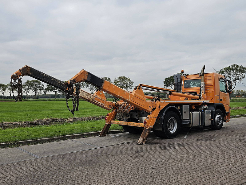 Volvo FM 330 - Nuožulnaus pakėlimo ant platformos sunkvežimis: foto 3 Volvo FM 330 - Nuožulnaus pakėlimo ant platformos sunkvežimis: foto 3