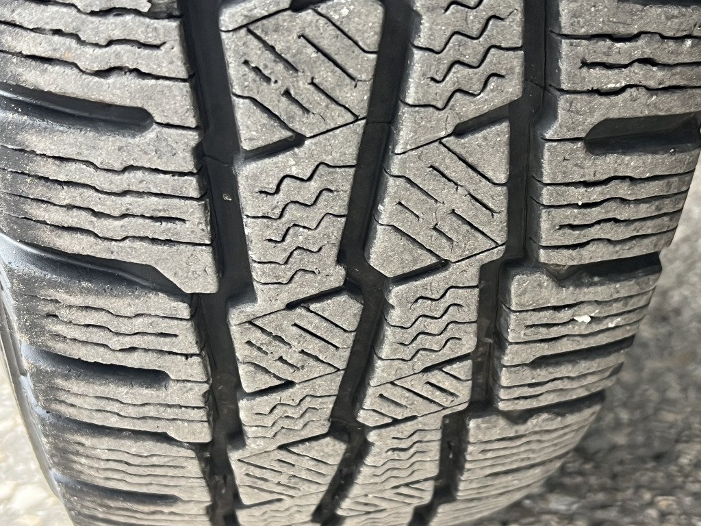 Iveco Daily 35C18 3.0 Euro4 Tempomat 4,15m Koffer+ LBW - Furgonas su krovinių dėže: foto 3 Iveco Daily 35C18 3.0 Euro4 Tempomat 4,15m Koffer+ LBW - Furgonas su krovinių dėže: foto 3