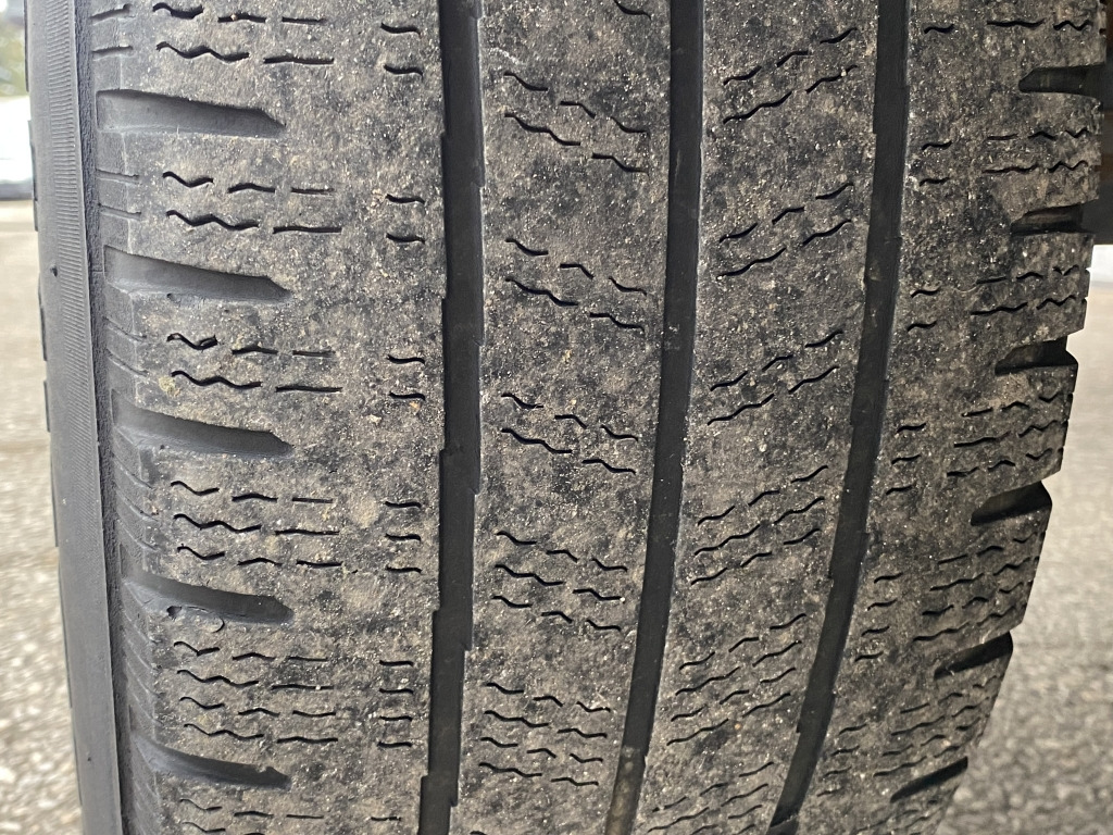 Furgonas su krovinių dėže Iveco Daily 35S14 MAXI 4,35m Thermokoffer Klima Kamera: foto 6