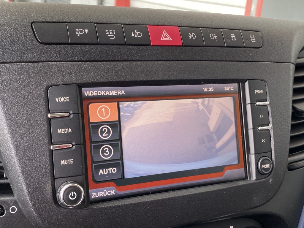 Iveco Daily 65C21 3,6m P+P+LBW Klima Automat. Webasto - Tentinis mikroautobusas: foto 2 Iveco Daily 65C21 3,6m P+P+LBW Klima Automat. Webasto - Tentinis mikroautobusas: foto 2